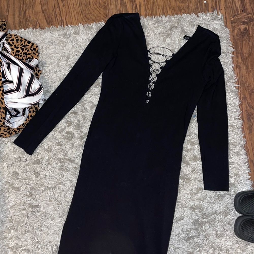 Forever 21 black midi plunge dress